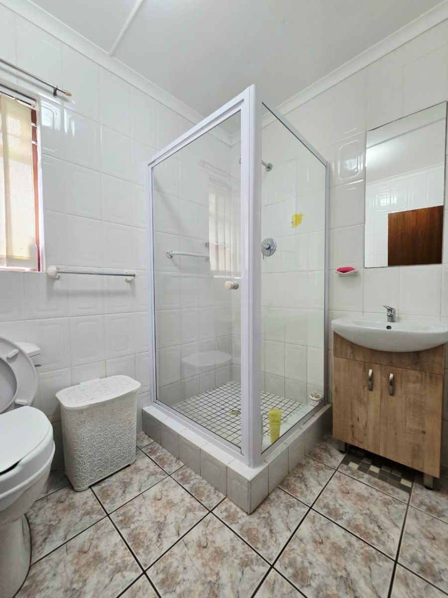 4 Bedroom Property for Sale in Blanco Western Cape